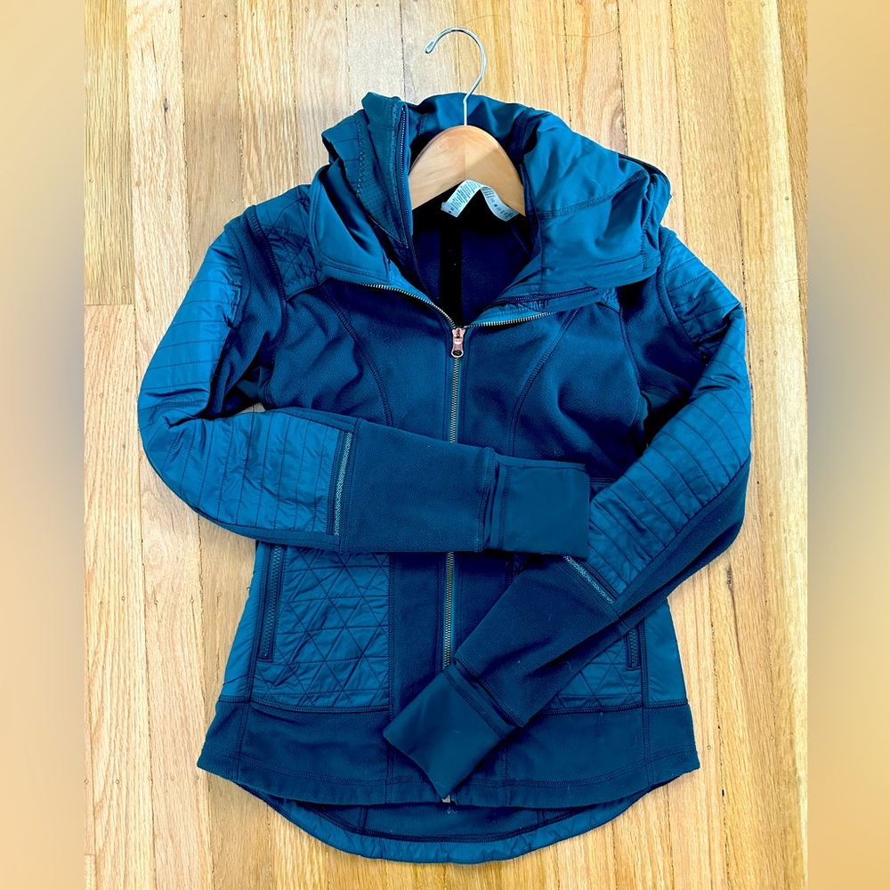 NWOT Lululemon Size 6 Fuel Green Fleecy Keen Jacket Rose gold hardware